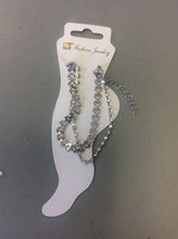 Load image into Gallery viewer, Hearts and Stones Anklet by Beauty Town