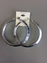 Load image into Gallery viewer, Fashion Hoop Earrings