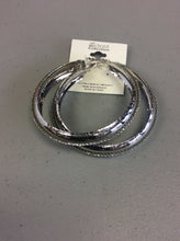 Load image into Gallery viewer, Fashion Hoop Earrings